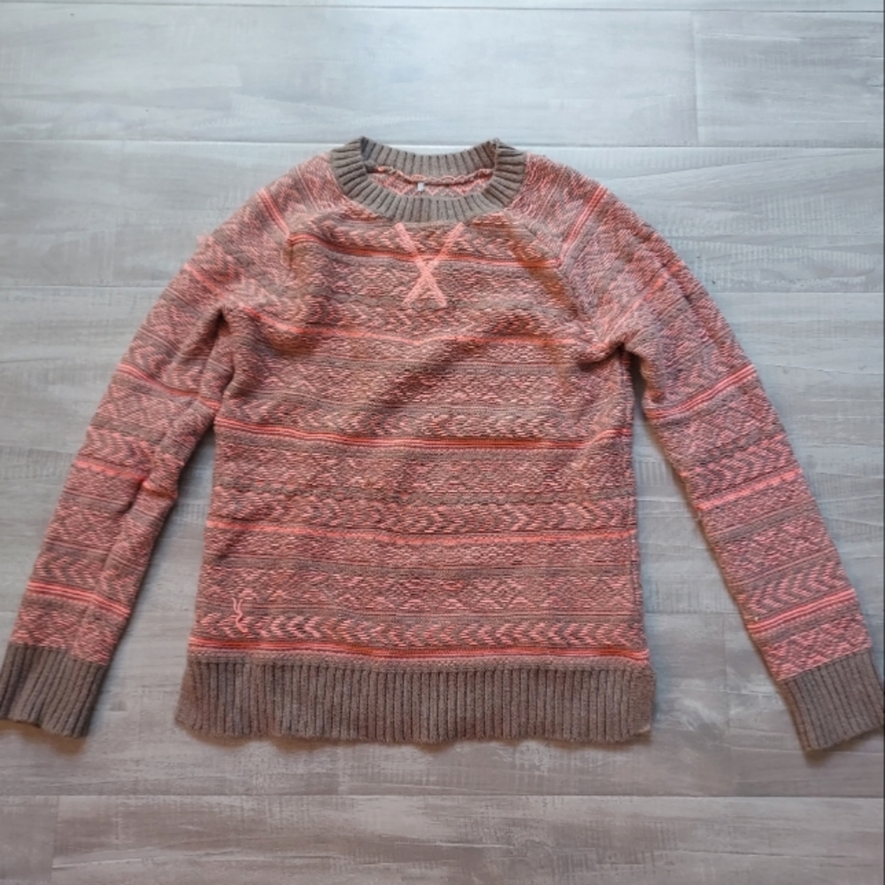 NWOT Pink and grey patterned sweater